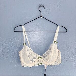 For love & Lemons VS lace floral Cream Bra Size Medium
